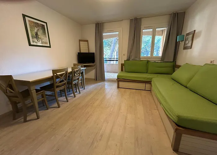 Apartment 1 Et Double Balcon Saint-Raphaël